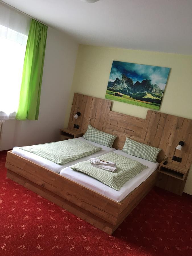 Hotel Pension Schwansee シュヴァンガウ エクステリア 写真