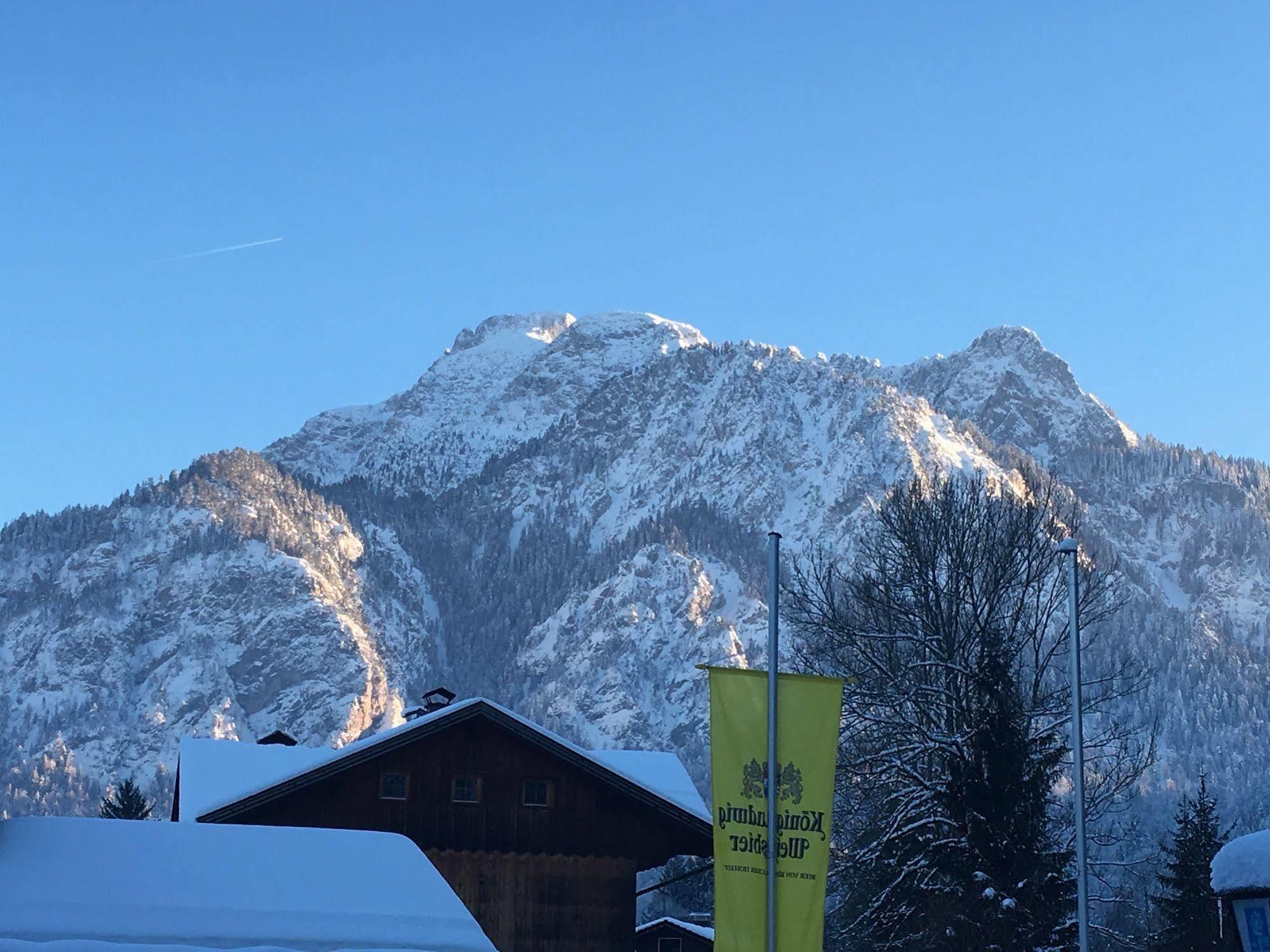 Hotel Pension Schwansee シュヴァンガウ エクステリア 写真